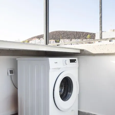 New Center Cristianos Apartment