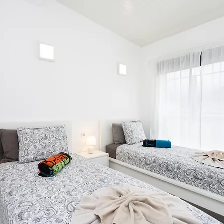 New Center Cristianos Apartment *